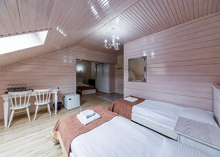 Diamond Resort White